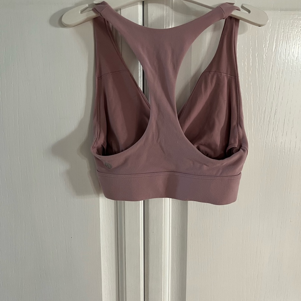 Lululemon mauve sport bra size 2. Only worn twice. Excellent condition